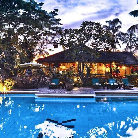 Hotel Grand Kumala Bali Легиан Экстерьер фото