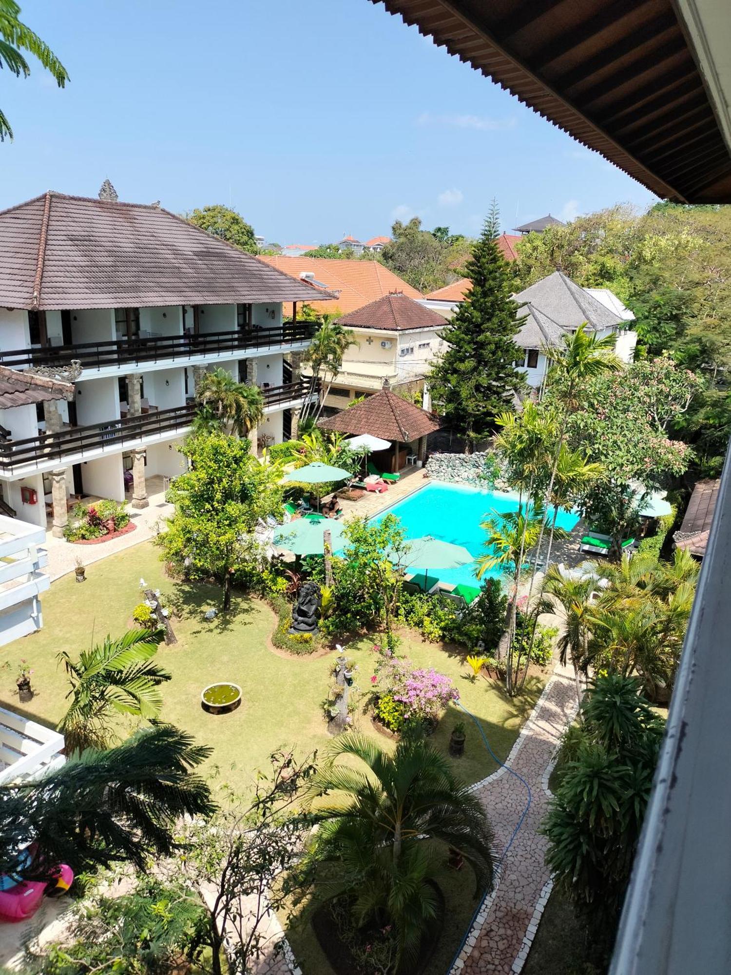 Hotel Grand Kumala Bali Легиан Экстерьер фото